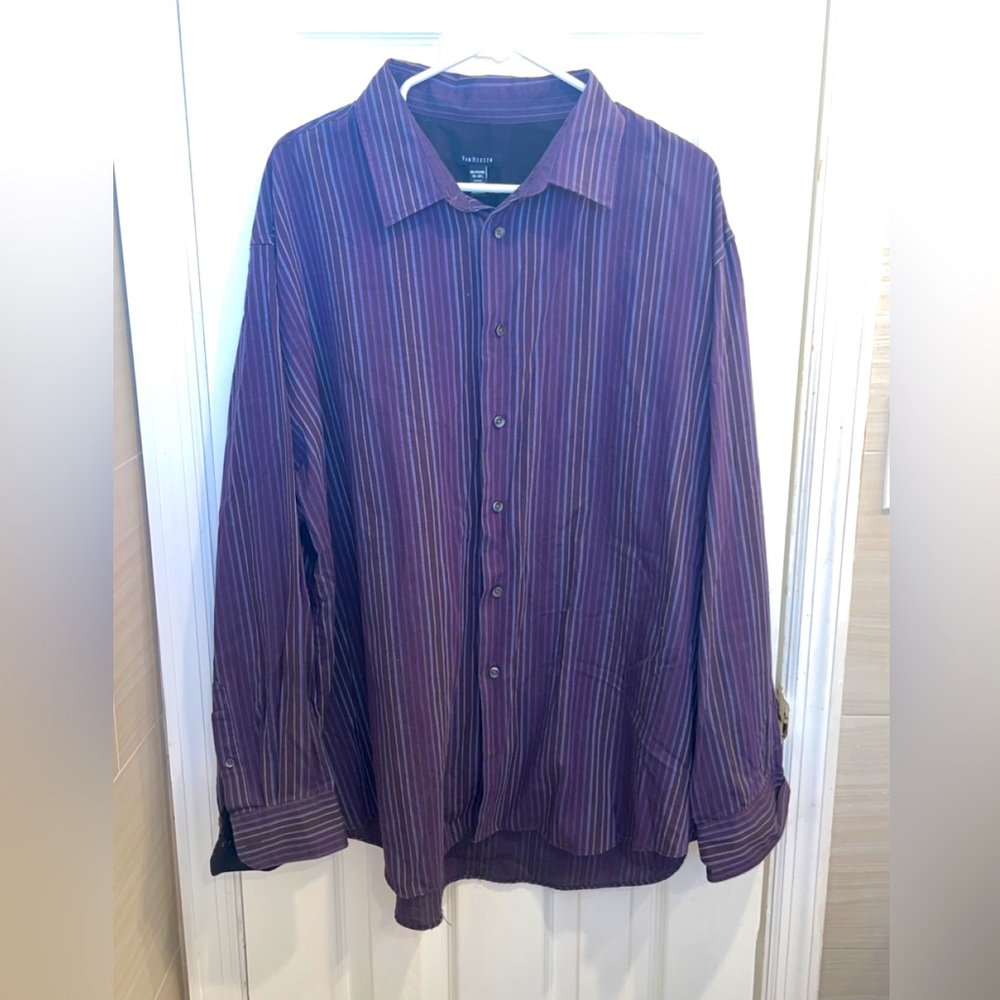 Like New! EUC Van Heusen long sleeve button down size XXL